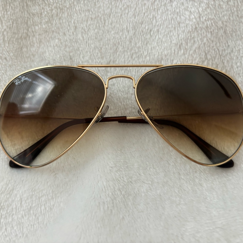 Women’s Ray ban sunglasses